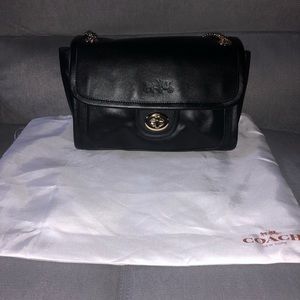 Coach turnlock shoulder bag